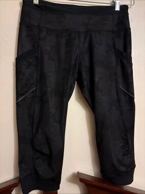 lululemon athletica Black Camo Capri Leggings